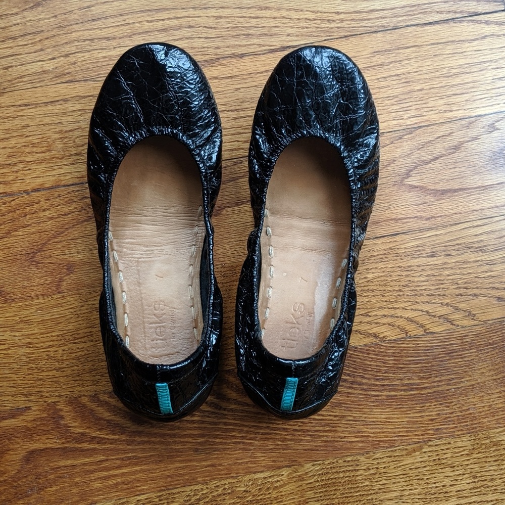 Obsidian Black Tieks, size 7